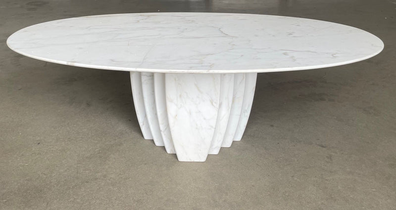 An Italian 1970s oval Carrara marble coffee table in the style of Angelo Mangiarotti