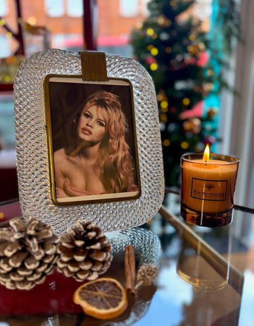 An orignal 1940s Murano hand blown, torchon glass picture frame by Barovier & Toso