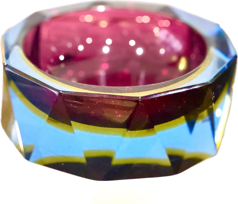 A large heavy 1960s faceted Sommerso Murano glass bowl by Seguso in blue, purple and yellow