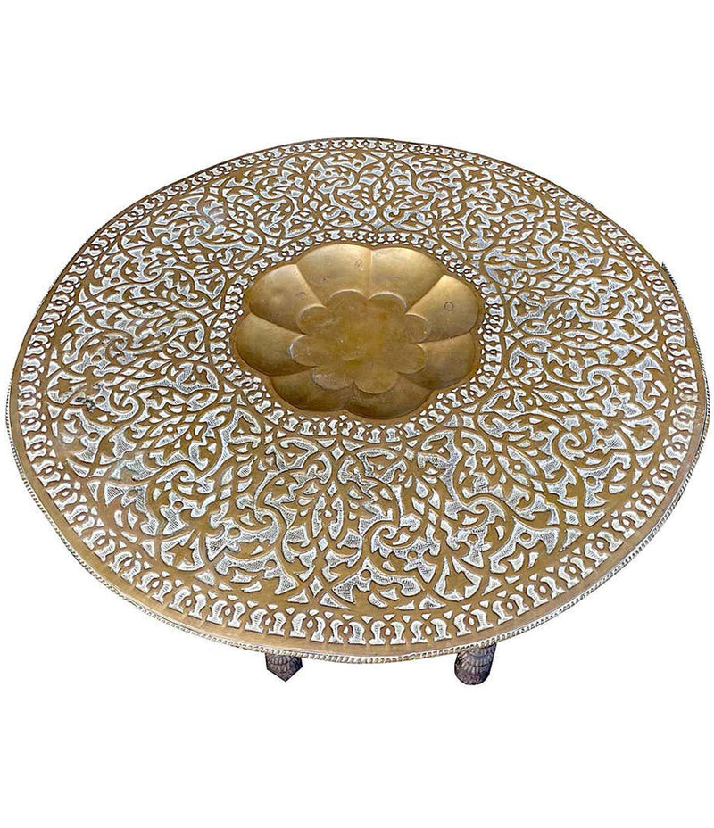 1920S MOROCCAN CARVED WOODEN FOLDING TABLE WITH BEAUTIFUL HAMMERED BRASS TOP