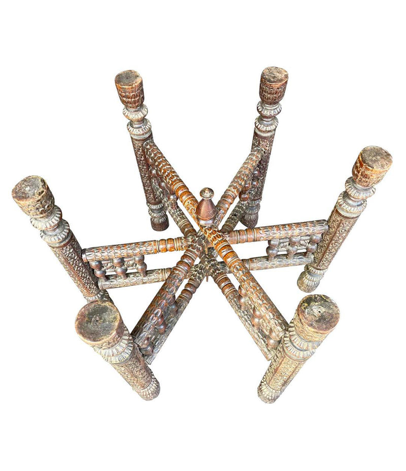 1920S MOROCCAN CARVED WOODEN FOLDING TABLE WITH BEAUTIFUL HAMMERED BRASS TOP