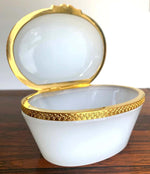 STUNNING 1950S WHITE MURANO GLASS HINGED JEWELRY BOX BY CENDESE MURANO, ITALY