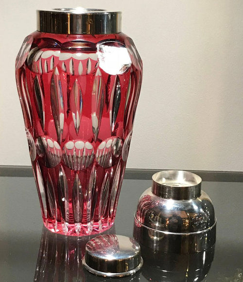  A CRANBERRY GLASS COCKTAIL SHAKER WITH SILVER PLATE