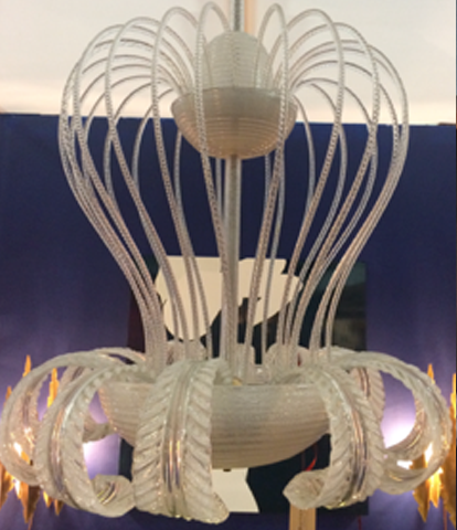 A BAROVIER AND TOSO CHANDELIER