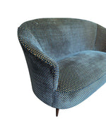 LOVELY 1950S GIO PONTI STYLE ITALIAN TWO-SEAT SOFA IN DESIGNER GUILD FABRIC