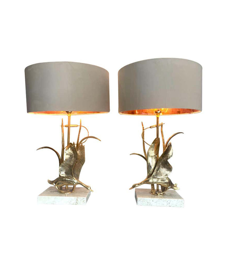 LOVELY PAIR OF 1970S BRASS FLYING DUCK LAMPS ON TRAVERTINE BASES BY L. GALEOTTI