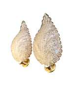 PAIR OF BAROVIER AND TOSO MURANO GLASS LEAF WALL SCONCES WITH SCOLLOPED EDGES