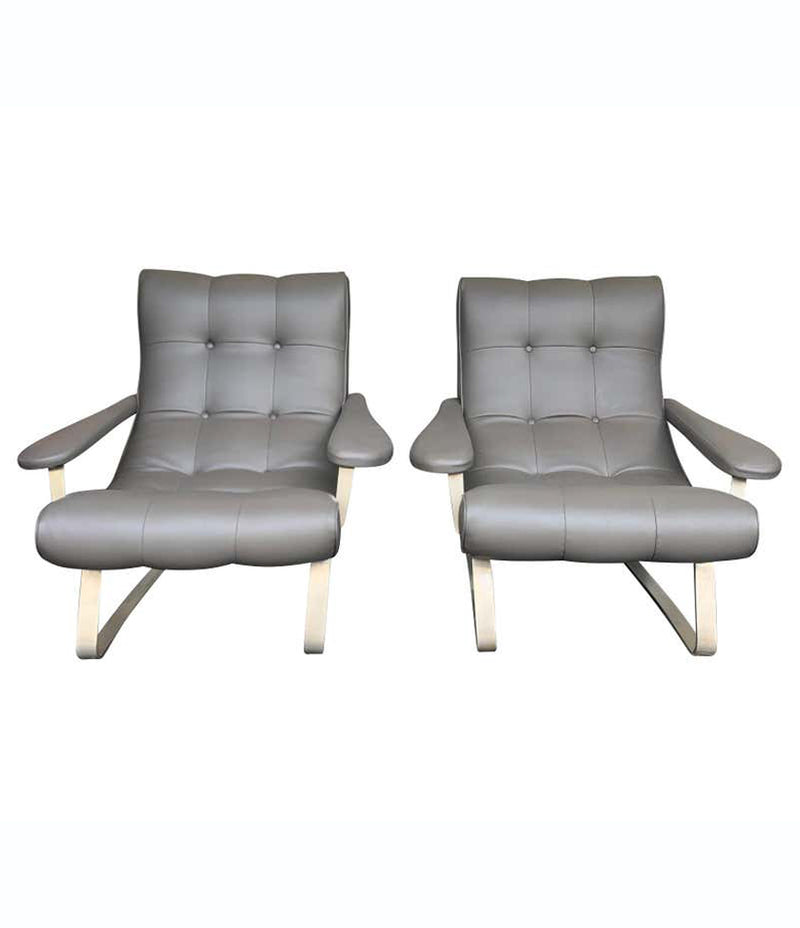 UNUSUAL PAIR OF ITALIAN 1970S CANTILEVERED ARMCHAIRS WITH BRUSHED METAL LEGS